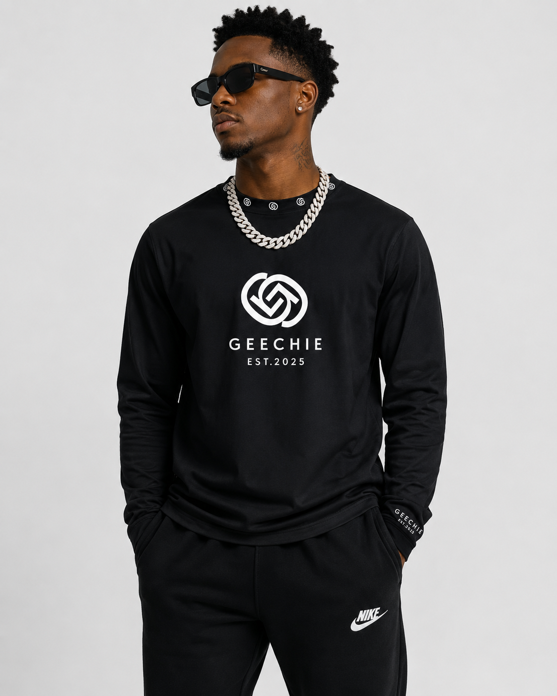 GEECHIE Premium Performance Logo Shirt - Black